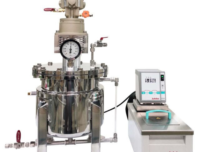 ジャケットタンクで冷却・温調